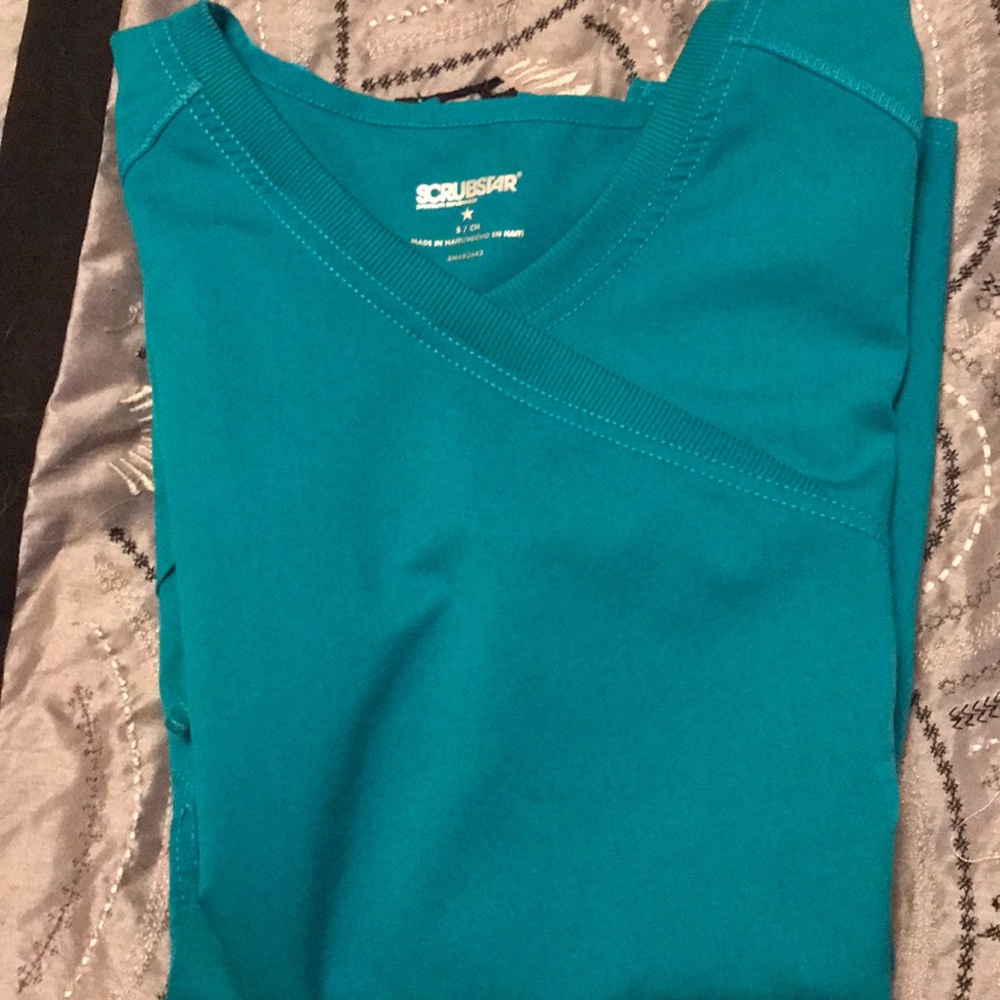 NEVER WORN scrub top!